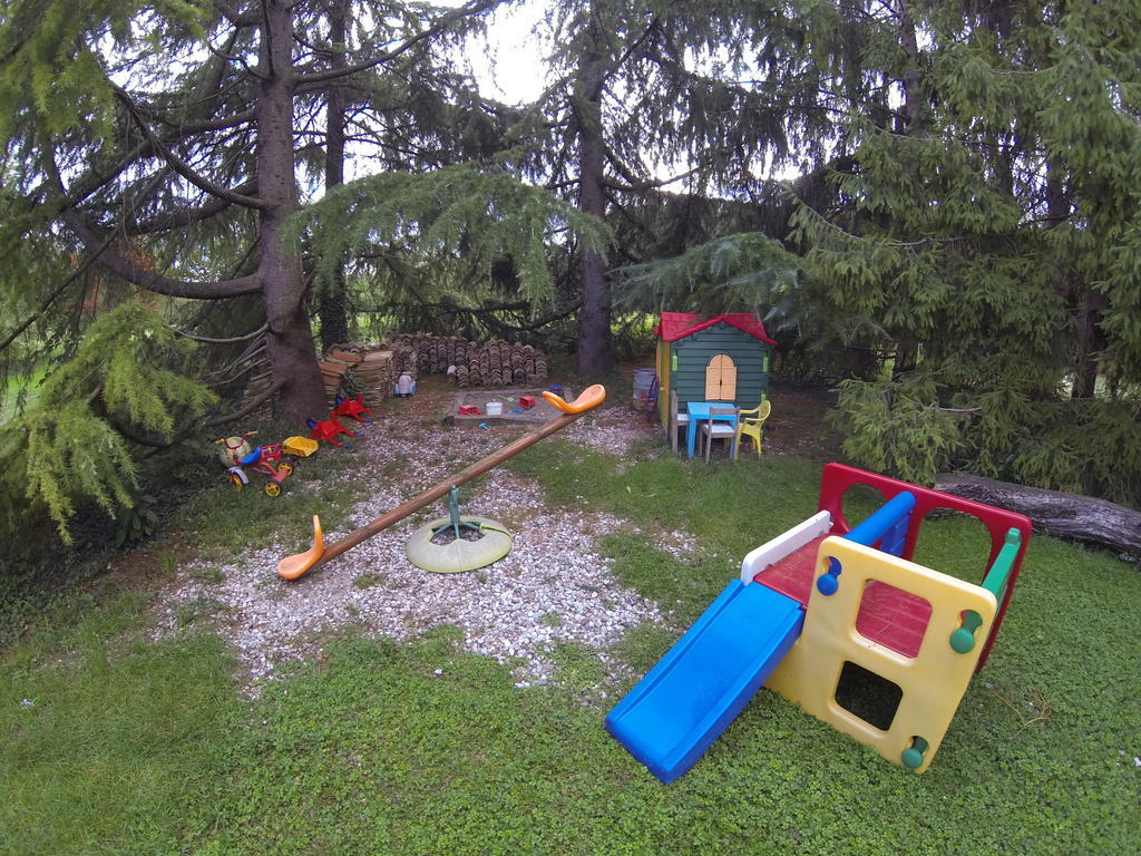 Al Campo Di Sotto Bed & Breakfast Buia Luaran gambar