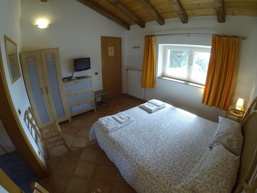 Al Campo Di Sotto Bed & Breakfast Buia Luaran gambar