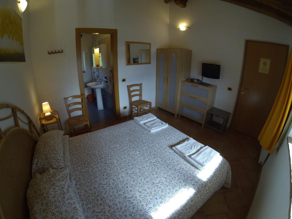 Al Campo Di Sotto Bed & Breakfast Buia Luaran gambar
