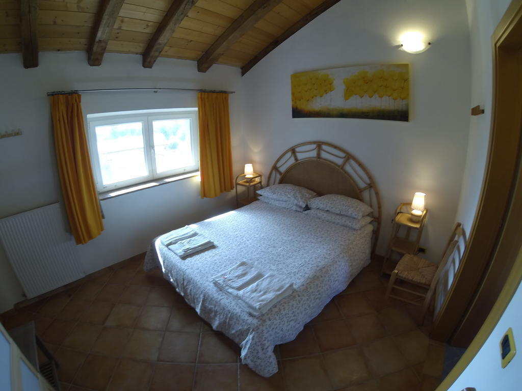 Al Campo Di Sotto Bed & Breakfast Buia Luaran gambar