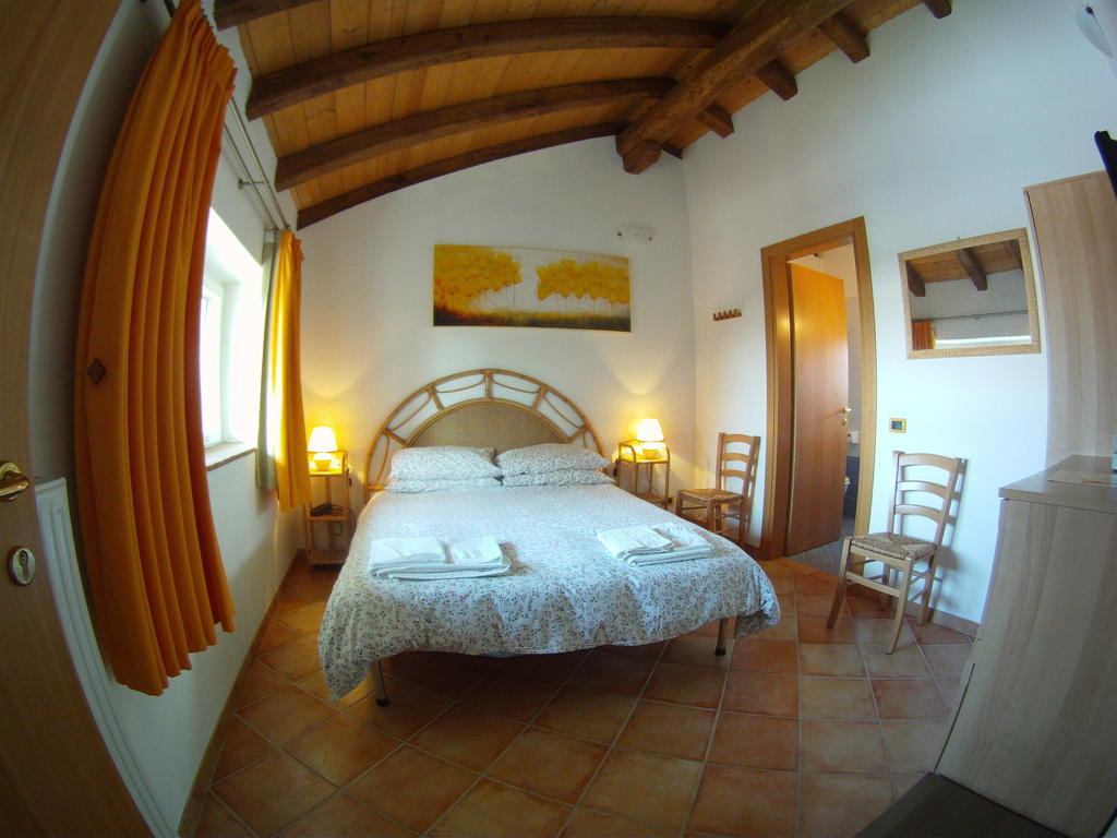 Al Campo Di Sotto Bed & Breakfast Buia Luaran gambar